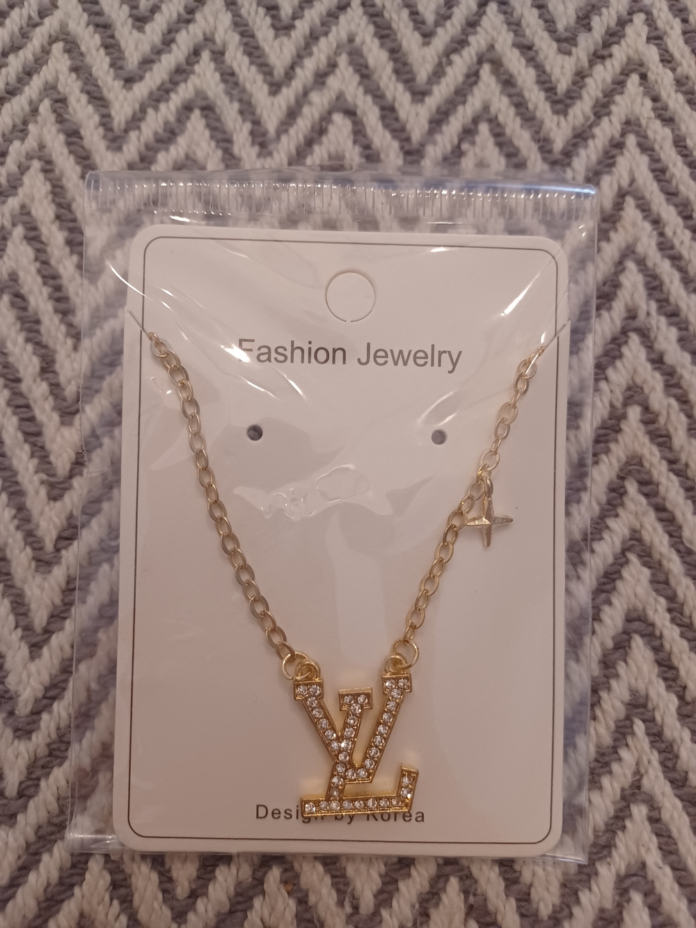 Fashion Jewelry Gold Crystal LV Initial Pendant Necklace
